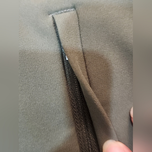 Athleta On The Move Trouser Pant Olive Green Size 4 - Picture 3 of 8